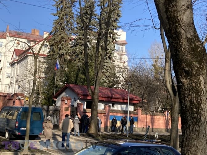 Генконсульство Росії у Львові призупинило відвідування для своїх громадян