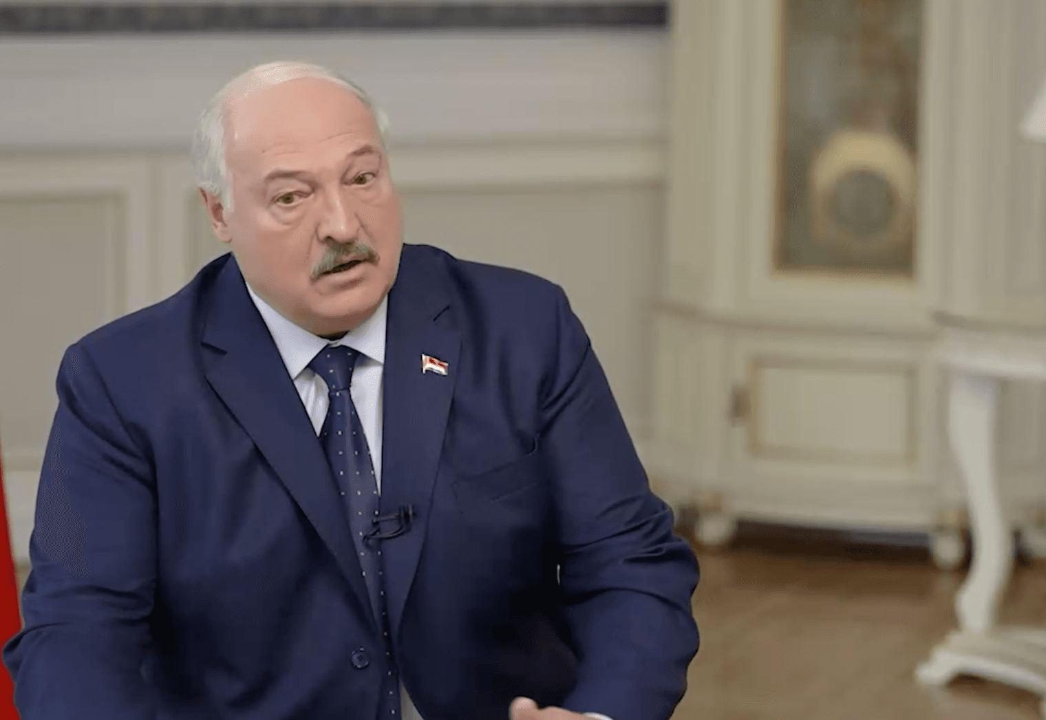 Скриншот з відео