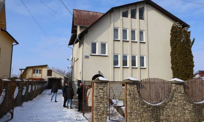 На Львівщині відкрили дитячий будинок сімейного типу для родини, яка виховує 11 дітей