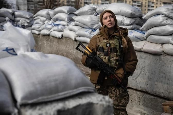 Мобілізація жінок. Чи можлива вона в Україні