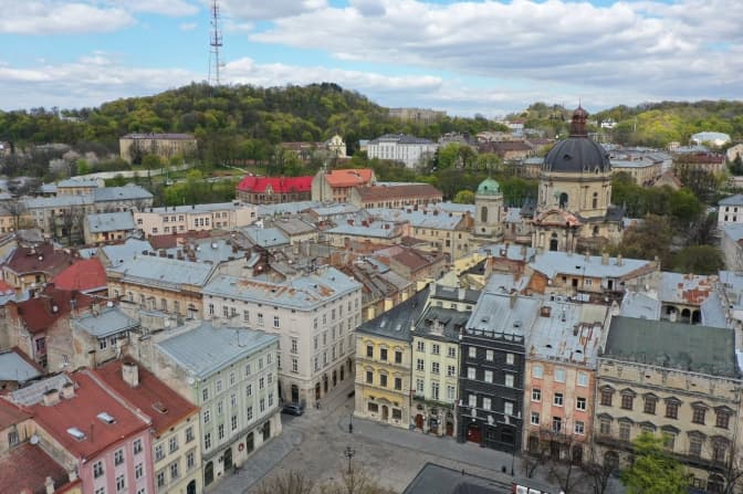 Львів послаблює карантин для ресторанів і фітнес-центрів