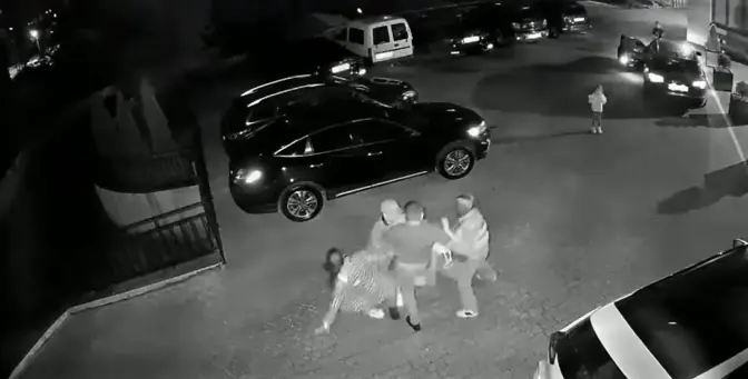 скриншот з відео