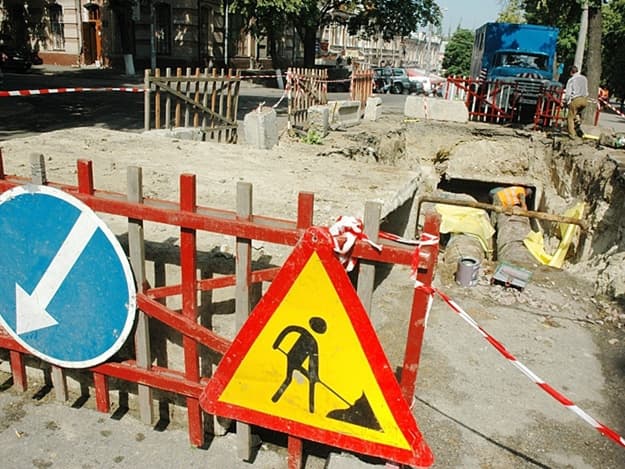 Вулицю Збиральну перекривають для проїзду