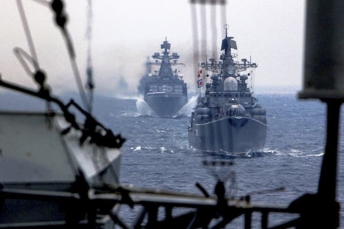 Чорноморський флот рф відкинули на сотні кілометрів від українських берегів