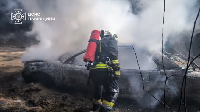 На Львівщині горів автомобіль