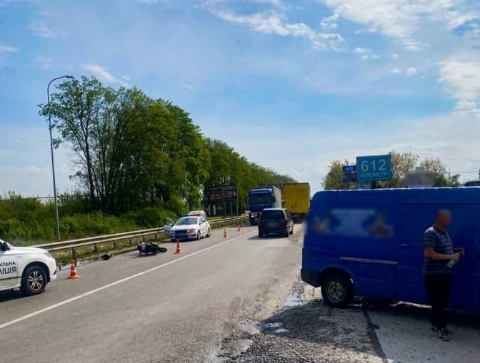 На Львівщині трапилась ДТП з потерпілими. Рух ускладнено