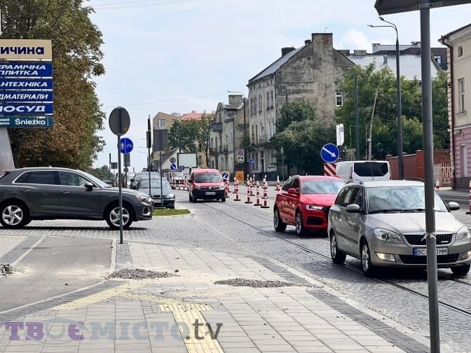 «Ця вулиця не має бути такою шумною», – головний архітектор Львова про бруківку на Шевченка