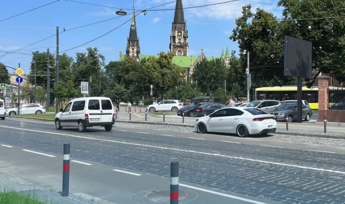 У Львові планували провести додаткові роботи на Бандери на 92 млн грн. В міськраді пояснили на що ці кошти