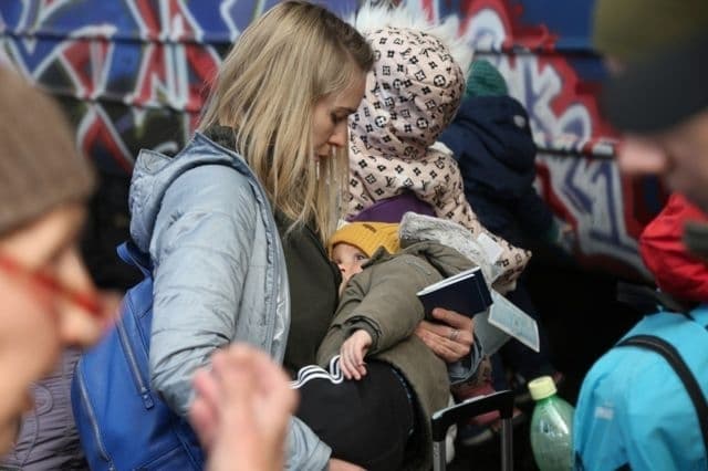 Чи будуть у Львові зимою відключення світла та що з забороною виїзду жінкам з України. Підсумки доби