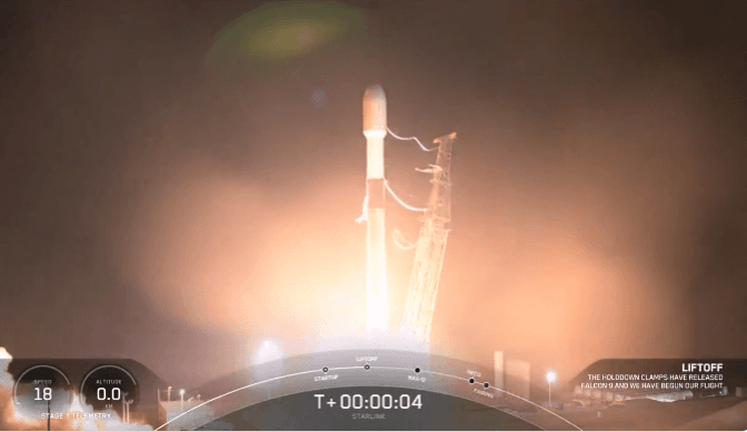 SpaceX запустила у космос групу інтернет-супутників