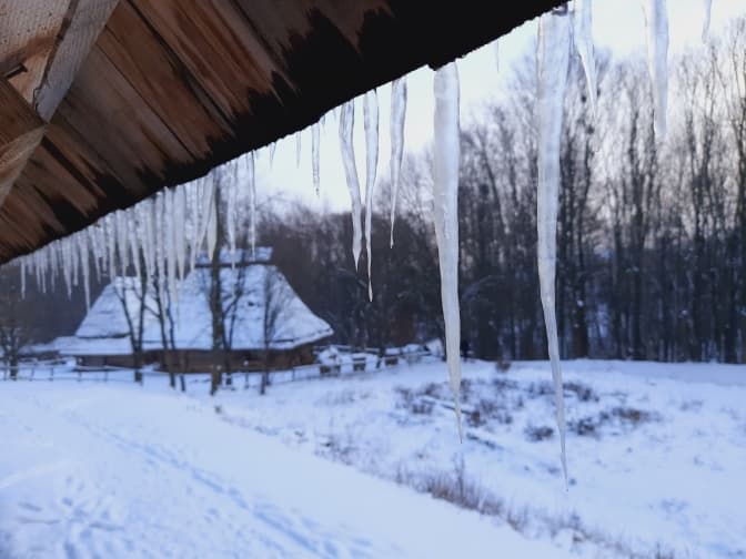 Сильний вітер та потепління. Прогноз погоди на вихідні у Львові