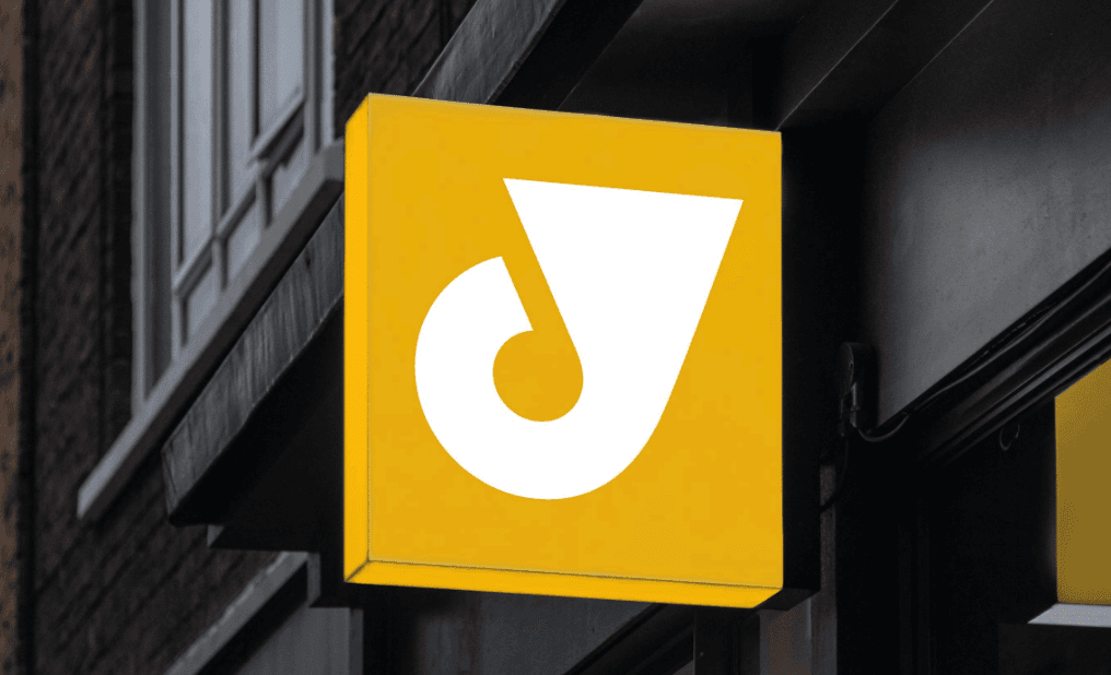 Укрпошта оновила логотип до свого 32-річчя