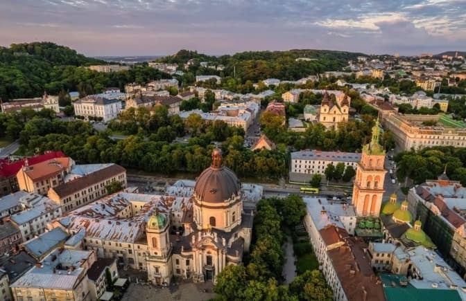 Чи будуть теплими останні дні літа у Львові. Прогноз