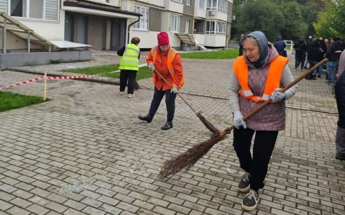 У Львові взимку преміюватимуть 250 найкращих двірників: коли і скільки виплатять