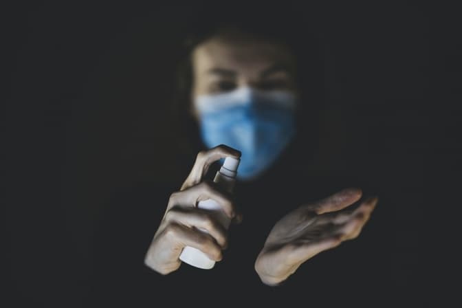 Кабмін послабив карантин і спростив умови в’їзду в Україну