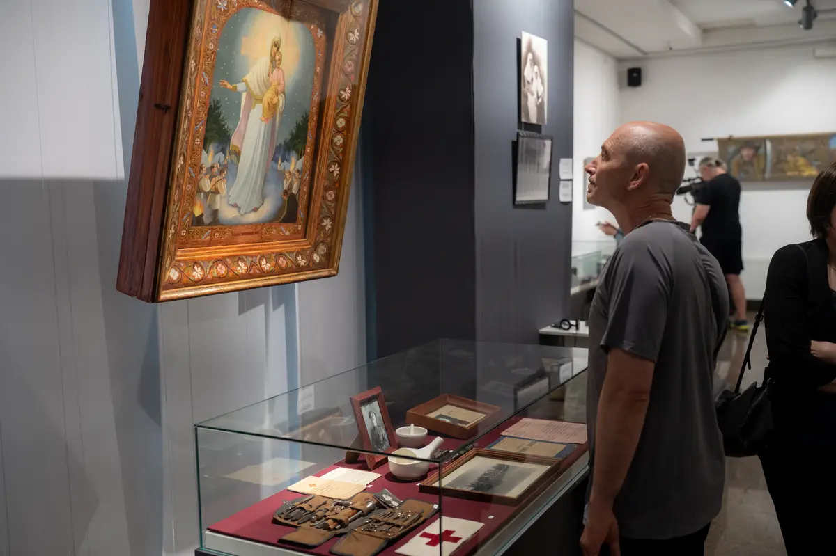 270 років порятунку життів: у Києві відкрили унікальну виставку про військову медицину