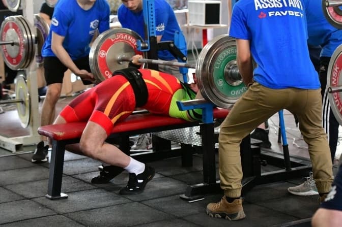 Монах зі Львівщини переміг у Чемпіонаті України з пауерліфтингу та встановив восьмий державний рекорд