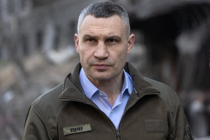 «За 4 роки роки ми так і не зустрілись». Кличко публічно відповів Зеленському на критику щодо підготовки Києва