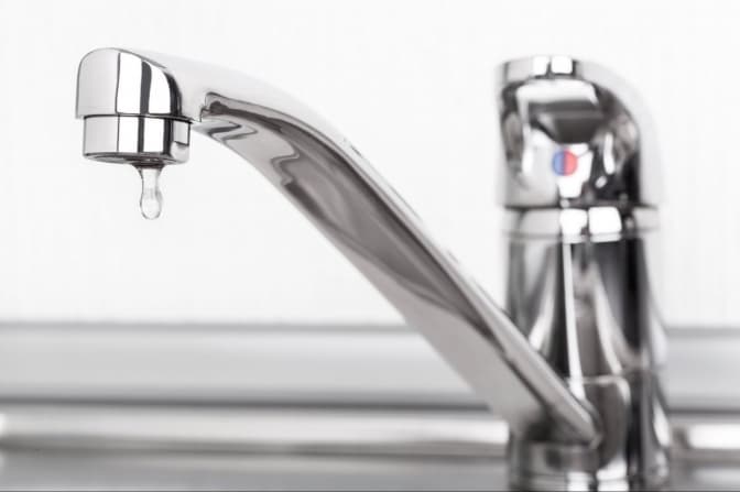 По всьому Києву відновили водопостачання