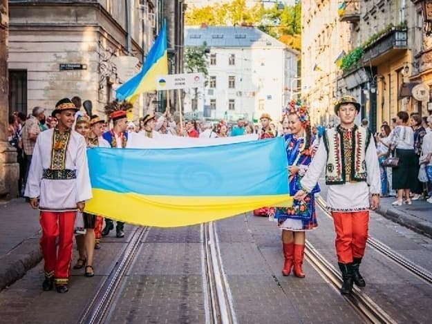 «День Незалежності для росії – як кістка в горлі, треба бути готовим до всього», – експерт