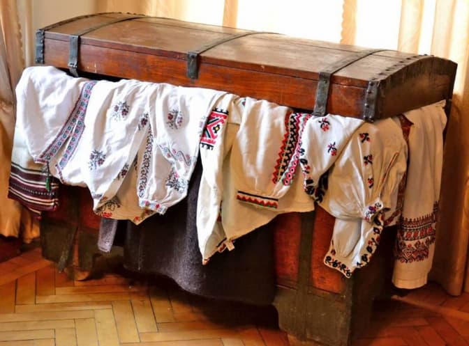 Львів’ян запрошують на виставку старовинних скринь