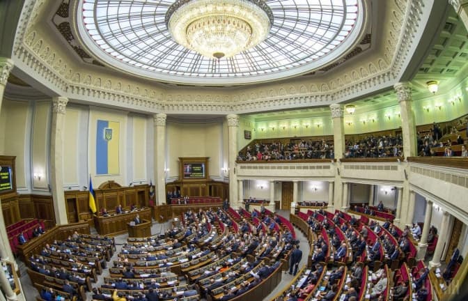 Обранці на мільйон. Рейтинг найбагатших і найбідніших народних депутатів Львівщини