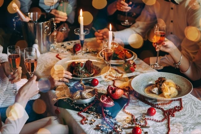 Як пережити новорічне застілля: без картоплі і торта, але з фруктами та зеленню