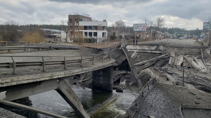 Україна отримала негайну допомогу від ЄІБ на відновлення доріг та залізниці