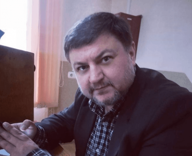 Викладач львівського університету заявив про напад та вбивство своєї матері: що відомо