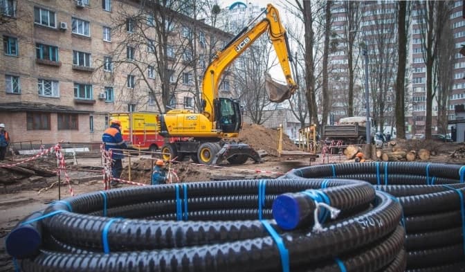 «Київтеплоенерго» проводить заміну ділянки тепломережі на проспекті Леся Курбаса