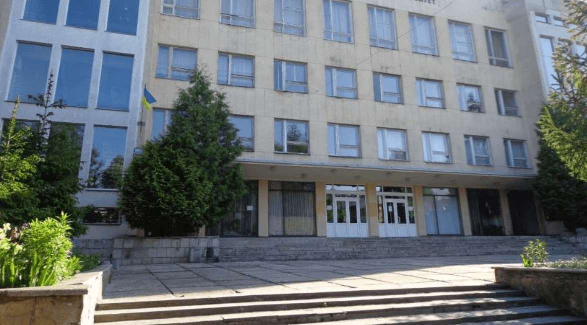 Корпус ЛНМУ на вул. Шімзерів / Фото з відкритих джерел