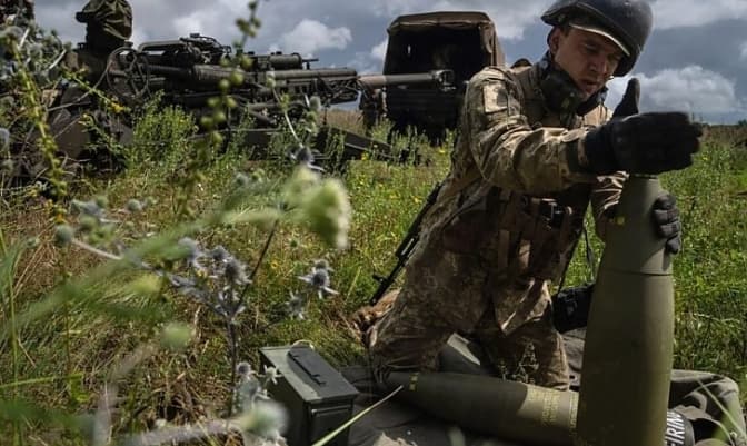 Росіяни наступають на Бахмут, після боїв у напрямку Авдіївки перегрупувалися, – Генштаб
