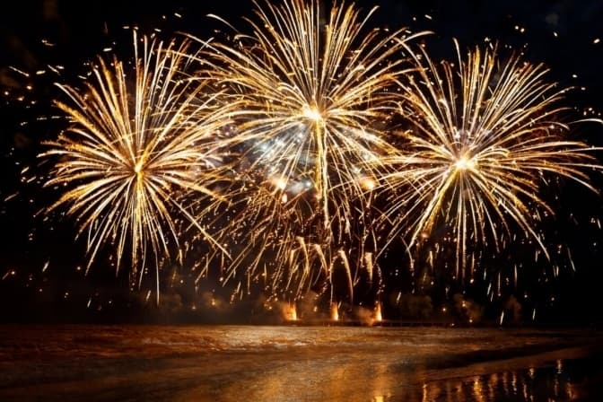 В Україні набрав чинності закон про заборону салютів та феєрверків