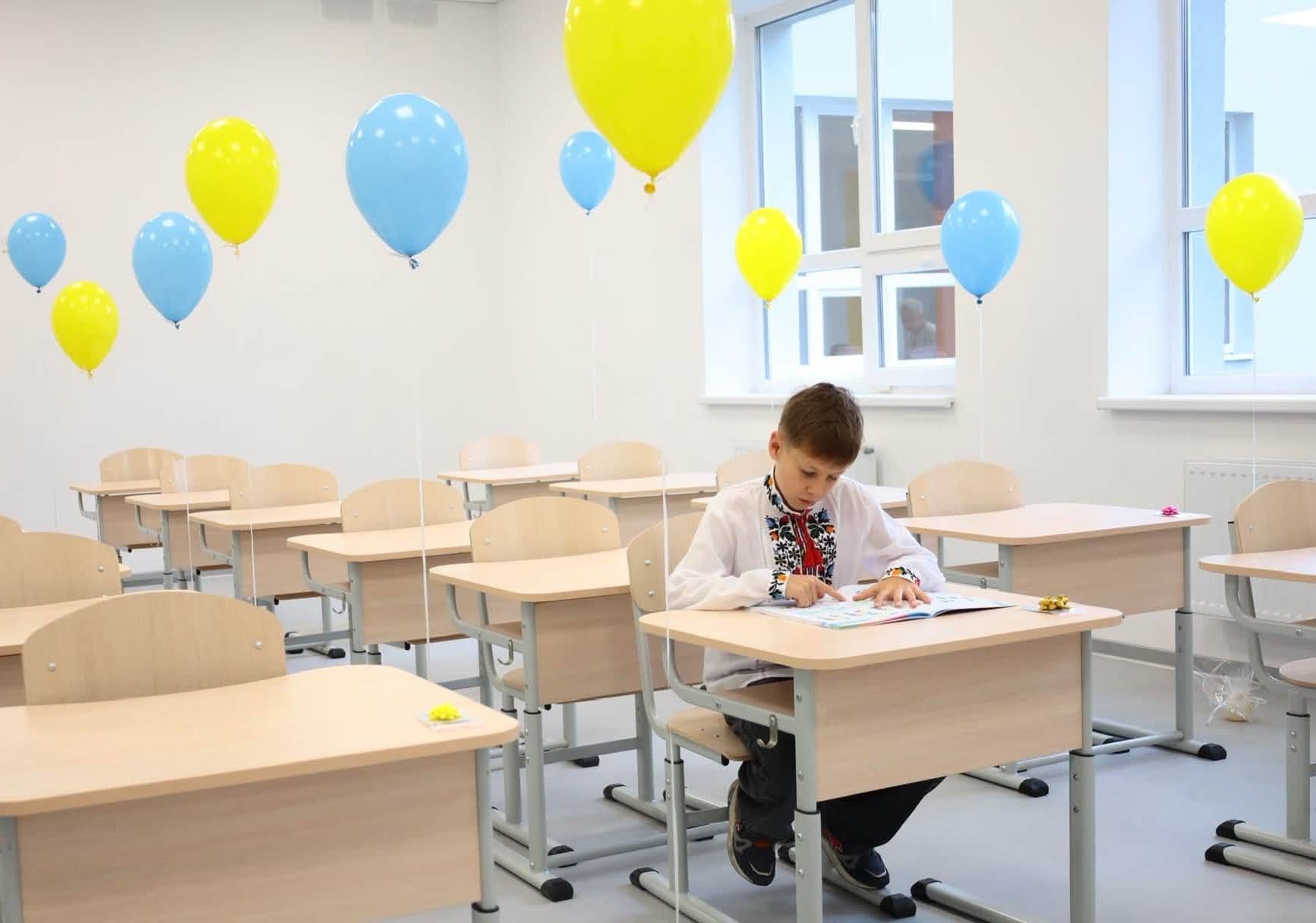 У Брюховичах після 10 років будівництва відкрили новий корпус школи №41 / фото зі сторінки Андрія Закалюка