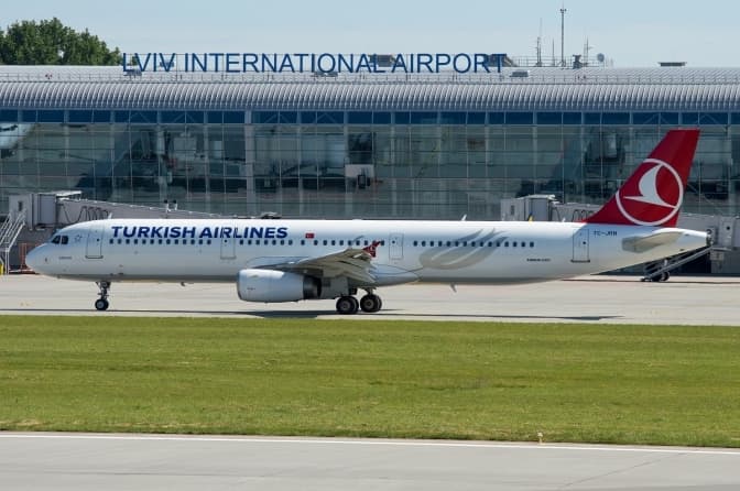 Зі Львова відновили прямі авіарейси до Туреччини