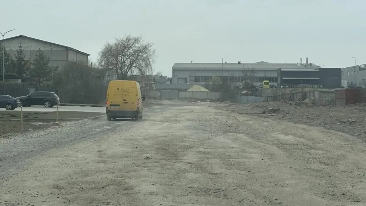 Від завтра ремонтуватимуть вулицю на околиці Львова: дорогу перекриють