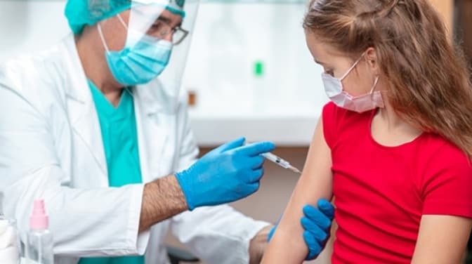 Вакцинацію дітей від 5 років в Україні можуть дозволити вже весною
