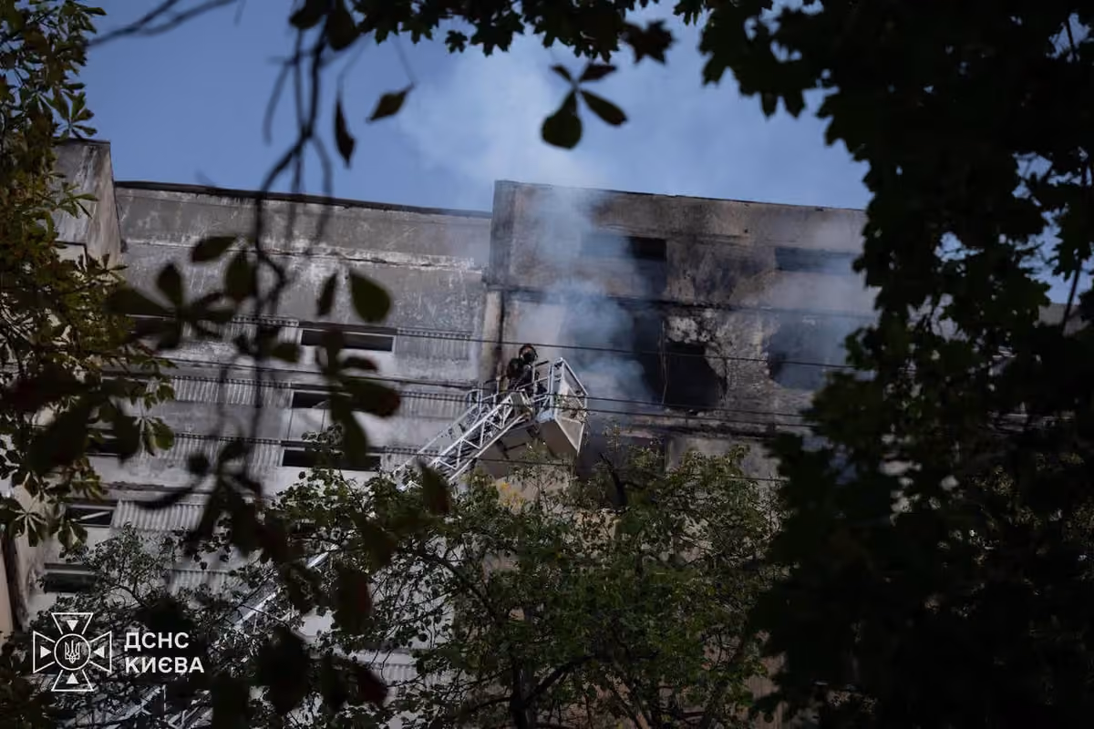 Чи припиняться атаки на Київ, новий освітній центр єдності УКУ та Клуб експертів запрошує на зустріч із владикою Ґудзяком. Ключове за 5 вересня