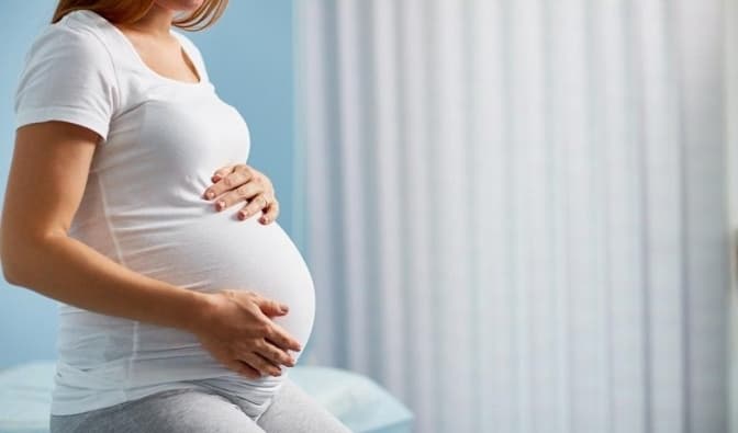 Які послуги безоплатно надають медзаклади Львівщини при пологах