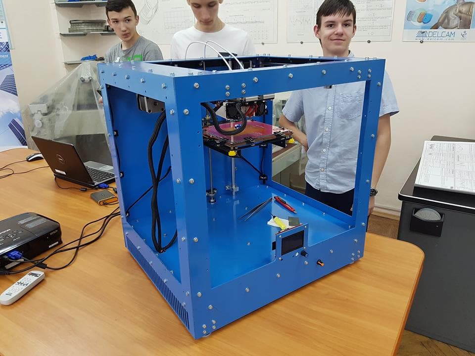 Надрукуй собі що завгодно. Навіщо потрібні 3D-принтери у школах