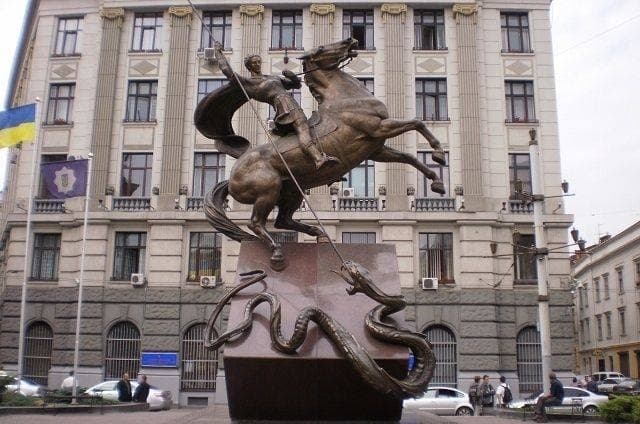 У Львові замінували головне управління Нацполіції