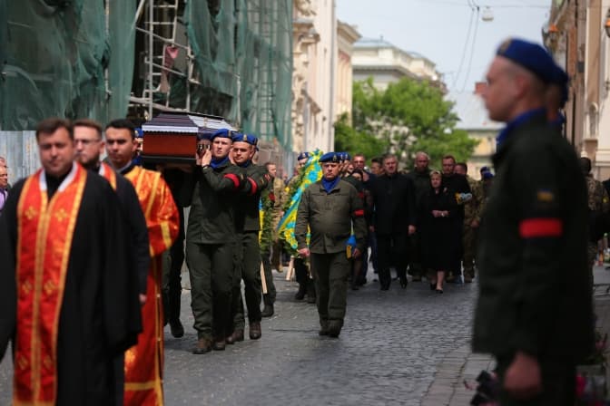 У Львові попрощалися з загиблим на війні нацгвардійцем Владиславом Аллеровим