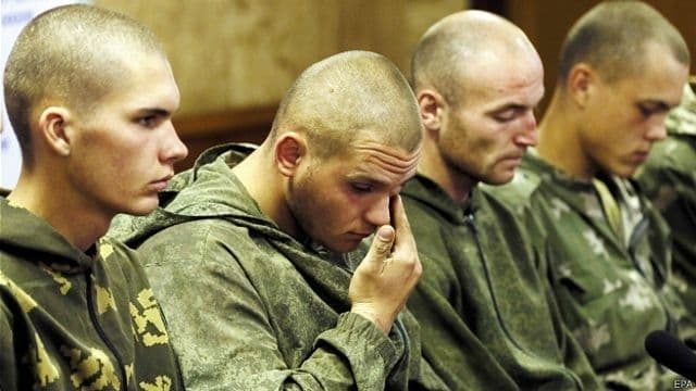 Російські військові масово здаються в полон, – ГУР