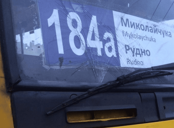 У Львові на Городоцькій маршрутка потрапила у ДТП з двома автівками