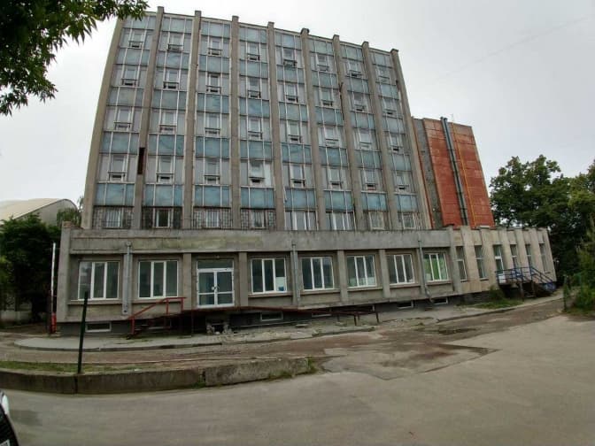 Будівлю проектного інституту на Шота Руставелі реконструюють під готель та офіси