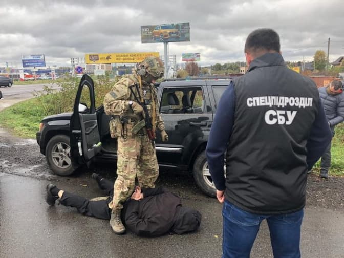 СБУ викрила торговців зброєю у Львові. Фото