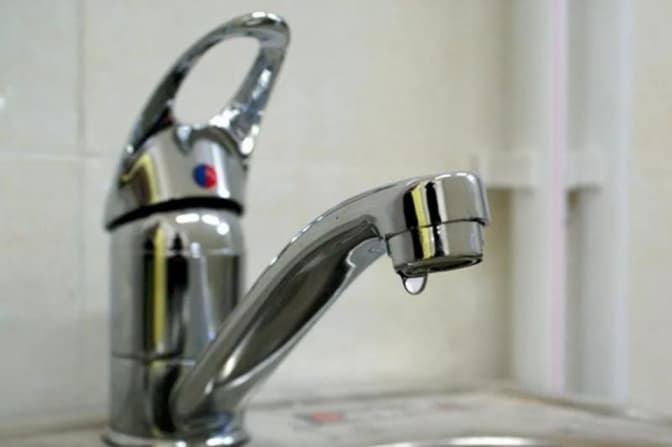 Кілька десятків вулиць Львова залишилися без води. Коли відновлять. Доповнено