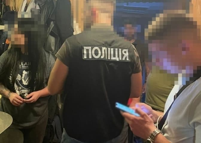 У Львові викрили на шахрайстві жінку, яка продавала військову амуніцію