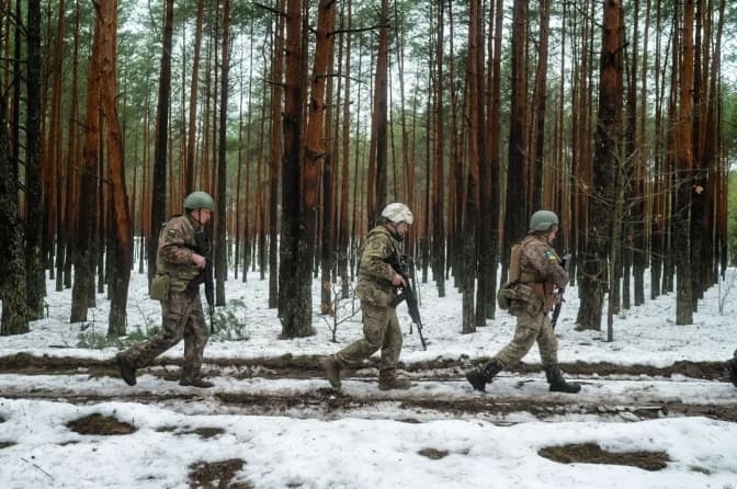 Українська авіація уразила 13 районів зосередження ворога, – Генштаб