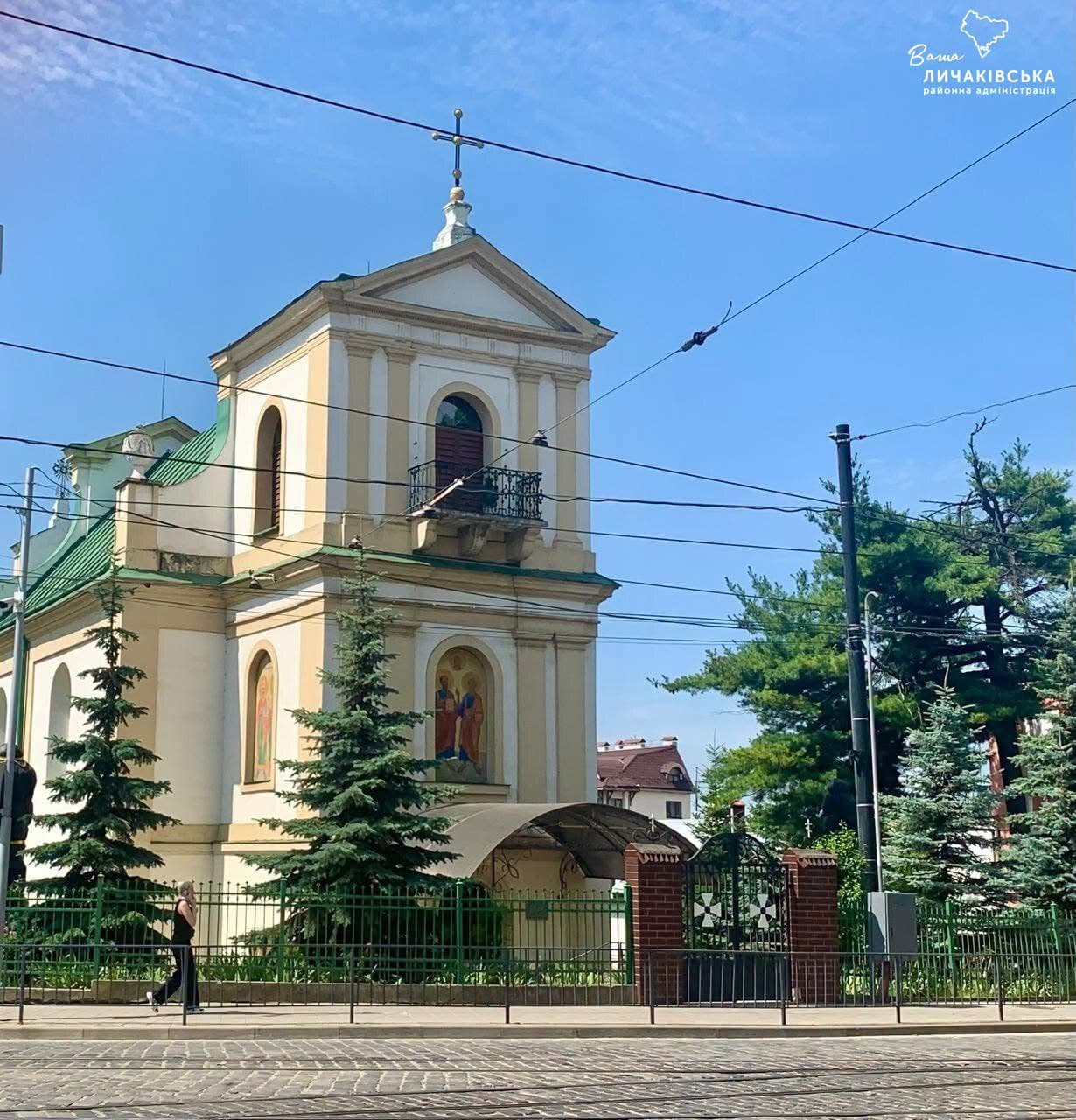 Церква святих апостолів Петра і Павла — одна з найстаріших пам'яток Личаківського району.